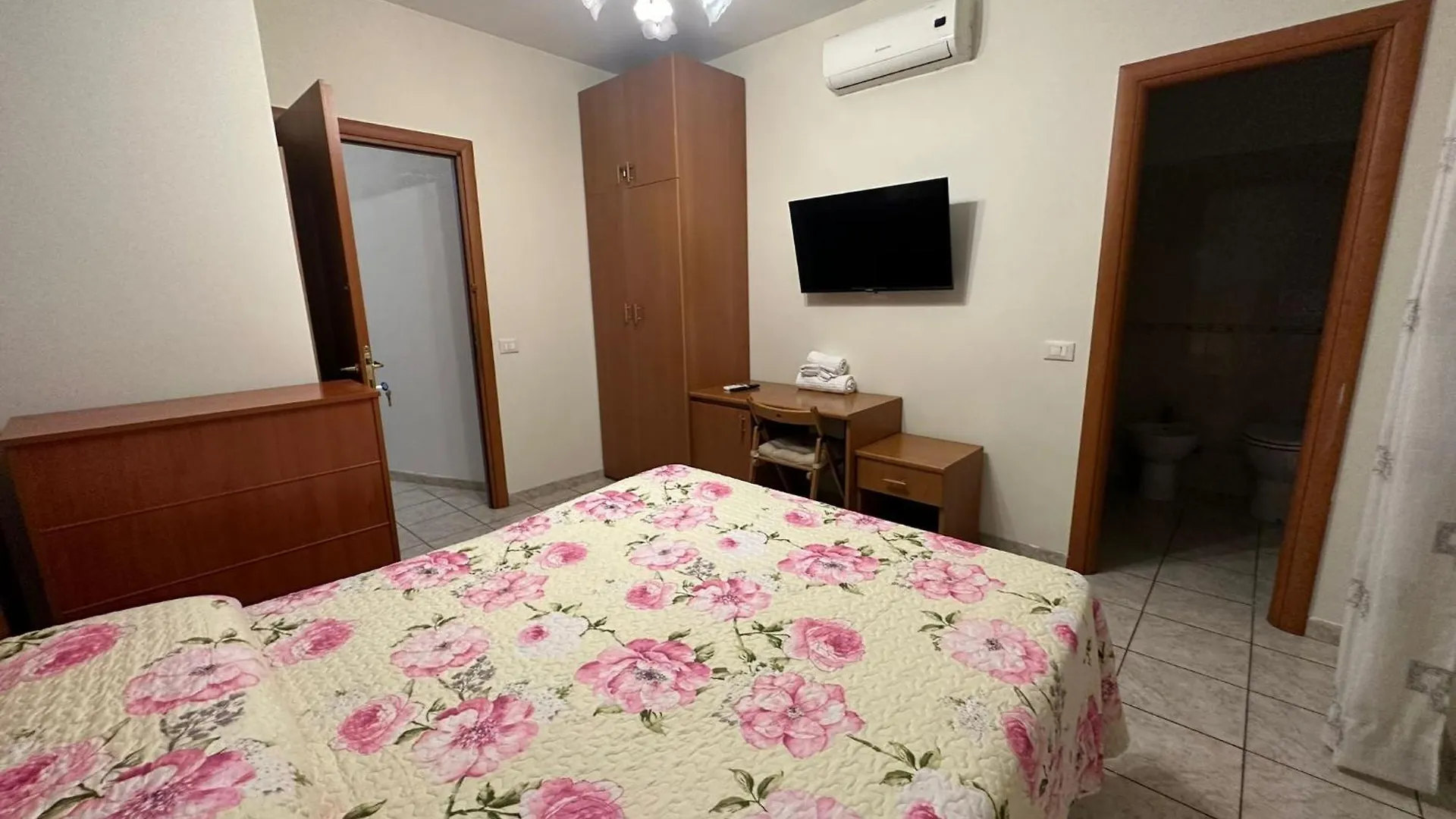Sofia Holiday Home Rome Italy